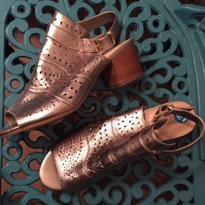 Bella Vita Wide Heels size 10